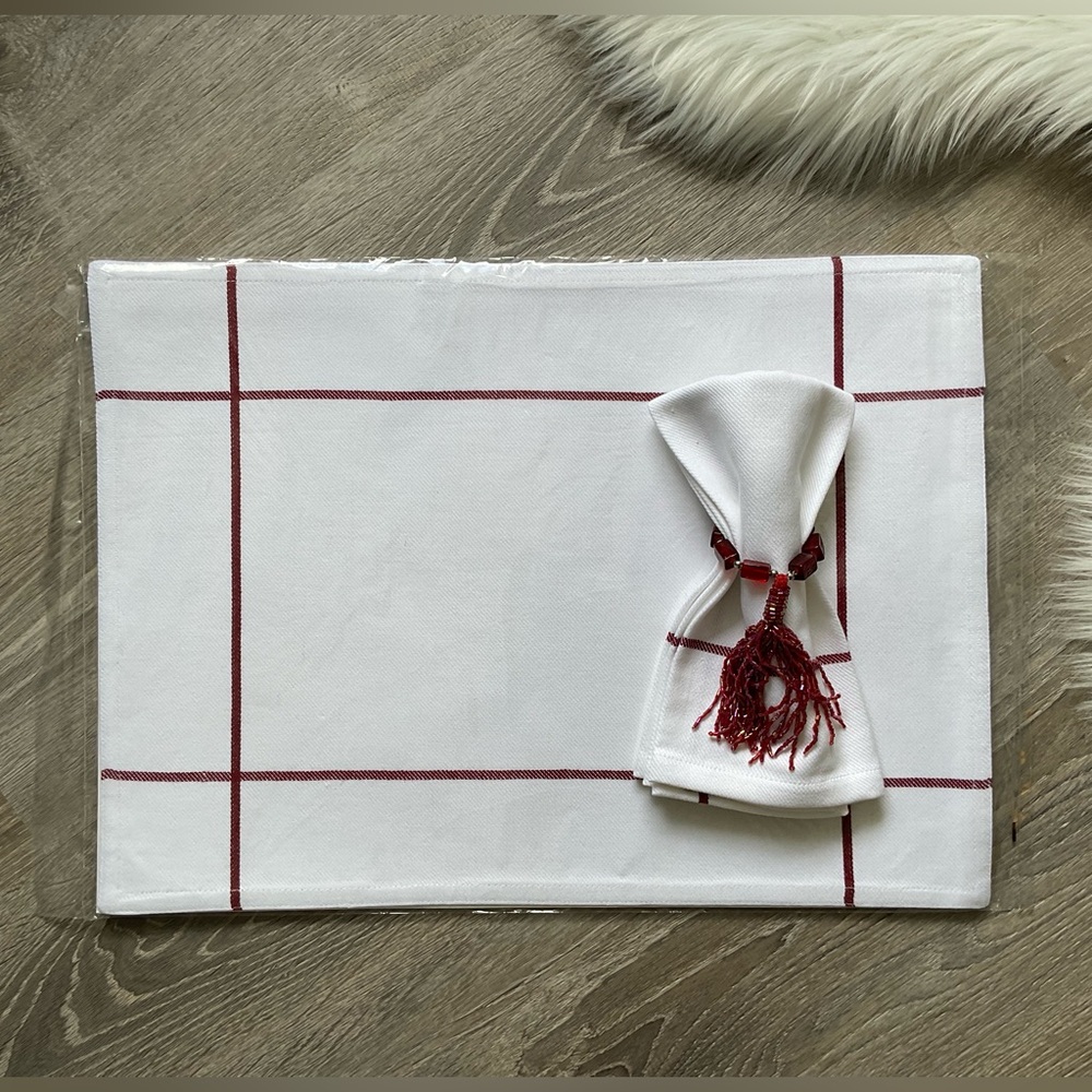 NEW PAMPERED CHEF Retired White Window Pane Placemats Set of 6  Factory Sealed